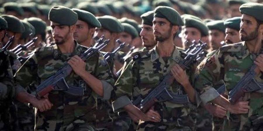 الحرس
      الثوري
      الإيراني:
      لن
      نسمح
      للأجانب
      بالتدخل
      في
      مضيق
      هرمز
      وسنعاقب
      المعتدي
      اليوم