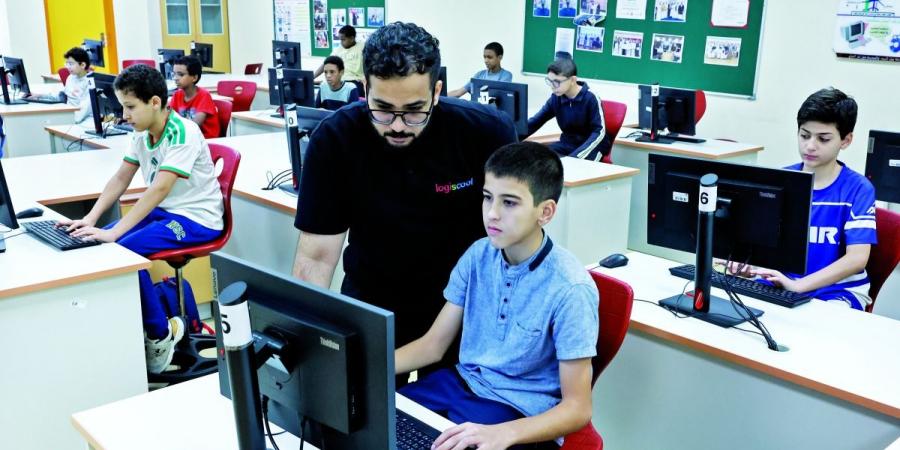 التربية تستكشف المواهب الرياضية والإبداعية بالمدارس