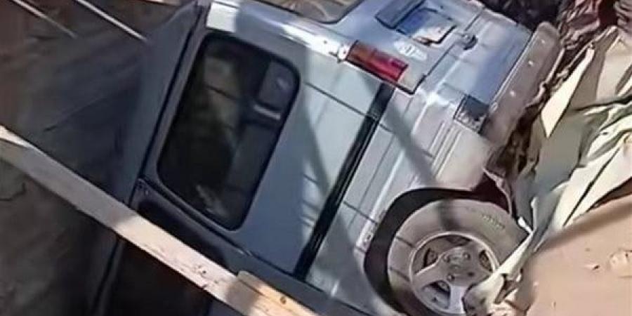 انزلاق
      سيارة
      سوزوكي
      بجوار
      مبنى
      تحت
      الإنشاء
      في
      قرية
      الرملة
      ببنها..
      والأهالي
      يتدخلون
      سريعًا
