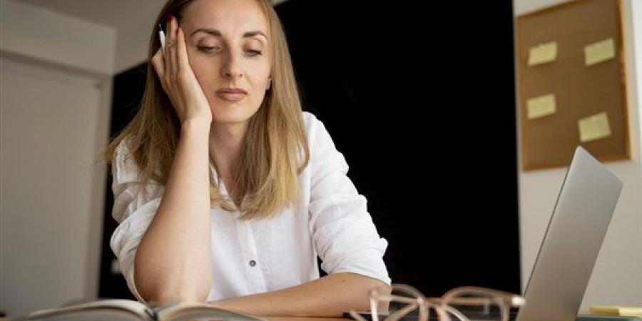 خبيرة
      علاقات
      أسرية
      تكشف
      عادات
      خطيرة
      تستنزف
      الطاقة
      النفسية
      وطرق
      التخلص
      منها