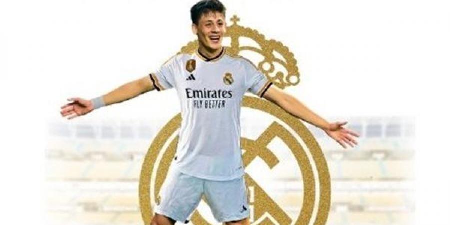 تشكيل
      ريال
      مدريد
      المتوقع
      أمام
      فيورنتينا
      وديا
