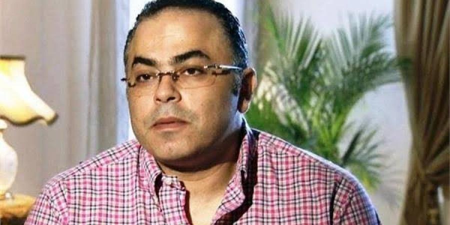 عمرو
      سمير
      عاطف
      عن
      تحويل
      "أولاد
      حارتنا"
      لمسلسل:
      مش
      عارف
      ده
      ممكن
      يتعمل
      إزاي