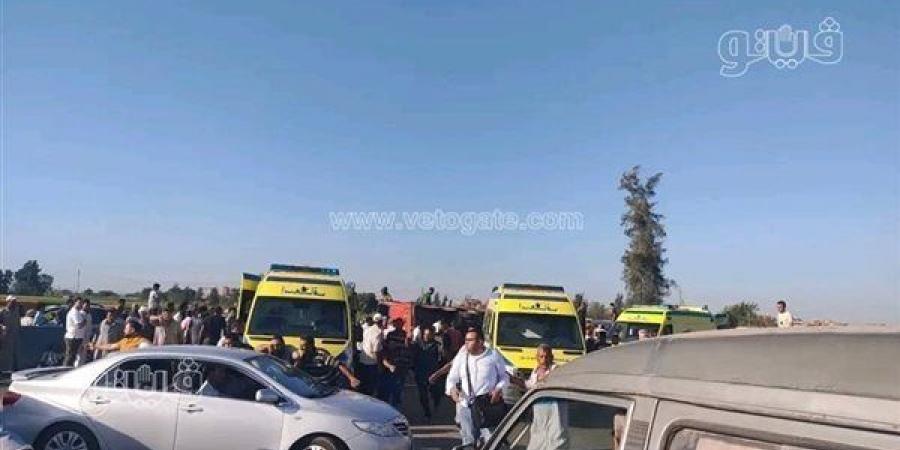 دماء
      على
      الأسفلت،
      مصرع
      3
      أشخاص
      وإصابة
      21
      آخرين
      في
      3
      حوادث
      بطرق
      الفيوم
      الصحراوي