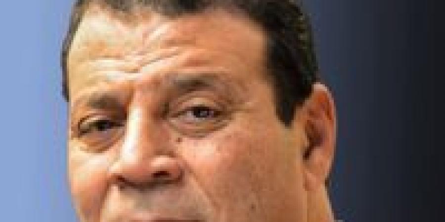 كيف
      تبني
      نظامًا
      ديكتاتوريًا