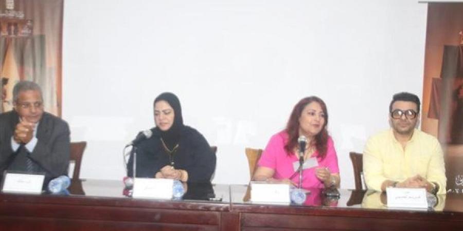 «تجارب
      مسرحية
      في
      الإتاحة
      والدمج»..
      ندوة
      بالمهرجان
      القومي