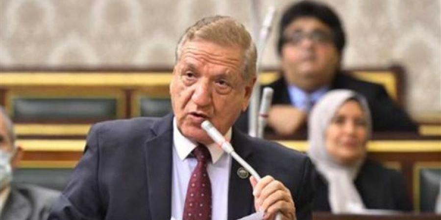 فخري
      الفقي
      يكشف
      عن
      إجراء
      نادر
      واستثنائي
      اتخذه
      صندوق
      النقد
      مع
      مصر