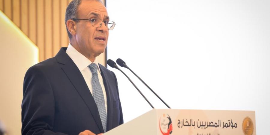 مصر: اختصار مدة استخراج جواز السفر إلى أسبوعين وزيادة التأمين للمصريين بالخارج إلى 250 ألف جنيه
