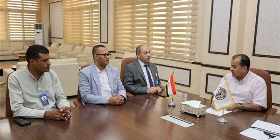 معامل
      التنسيق
      الإلكتروني
      بجامعة
      قنا
      تستعد
      لاستقبال
      طلاب
      المرحلة
      الأولى