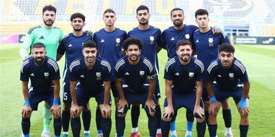 قبل
      انطلاق
      الدوري
      الممتاز،
      "الشرقية
      -
      إنبي"
      يحدد
      ملاعبه
      ويخطر
      رابطة
      الأندية
      (مستند)