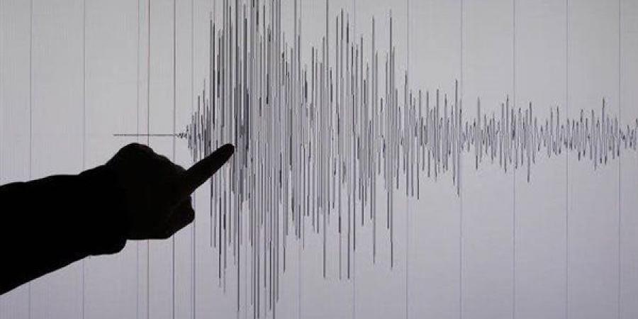غرفة عمليات الهلال الأحمر تتابع تأثيرات زلزال الفجر