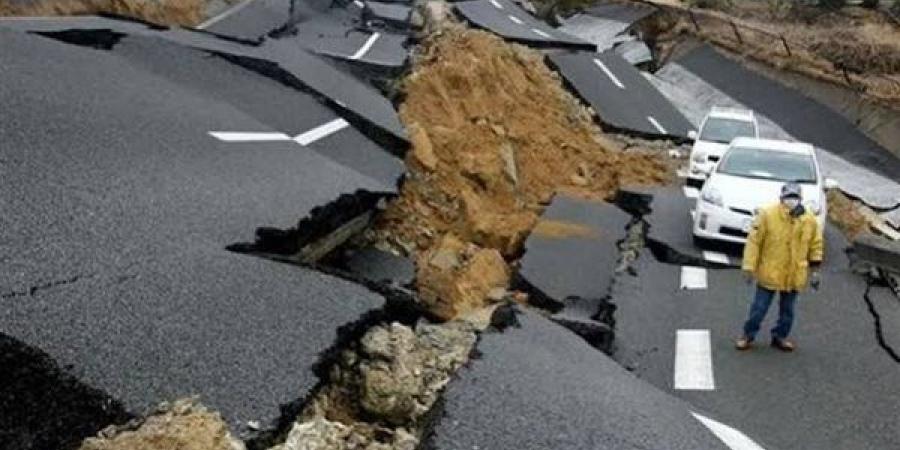 تفسير
      رؤية
      الزلزال
      في
      المنام
      وعلاقتها
      بالتعرض
      للابتلاء
      ووقوع
      مكروه