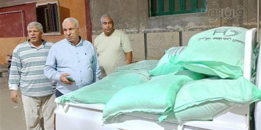 ضبط
      6
      أطنان
      دقيق
      و3
      ملايين
      جنيه
      في
      قضايا
      تموينية
      واتجار
      غير
      مشروع
      بالنقد
      الأجنبي
      خلال
      24
      ساعة