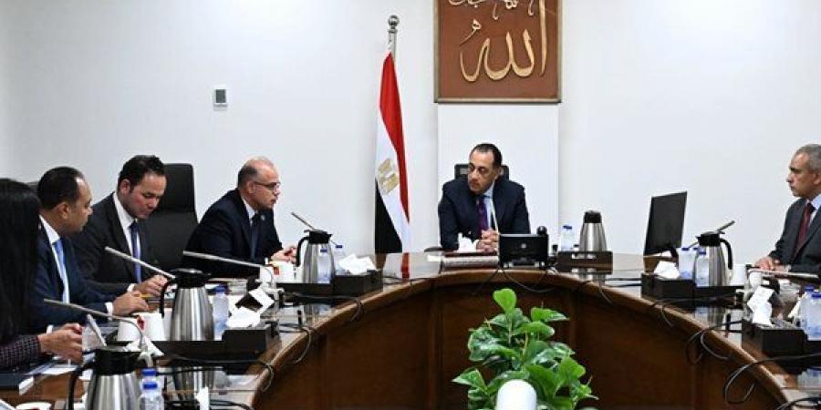 رئيس الوزراء يستعرض جهود صندوق مصر السيادي في تعظيم العائد من أصول الدولة