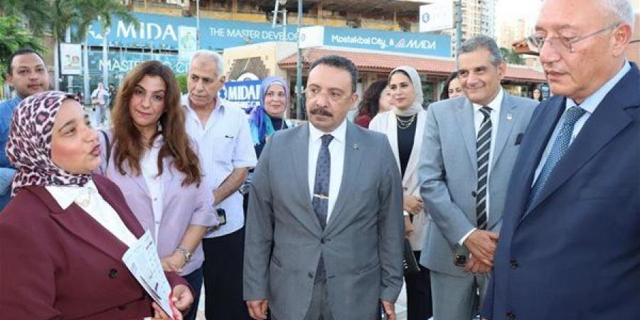 رئيس
      جامعة
      الإسكندرية:
      حريصون
      على
      تقديم
      برامج
      تعليمية
      متطورة
      تواكب
      المتغيرات
      العالمية
