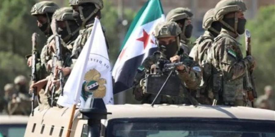 الجيش
      السوري
      يعلن
      حالة
      الاستنفار
      العسكري
      وينشر
      وحدات
      على
      الحدود
      مع
      العراق