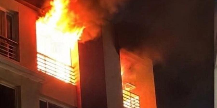 السيطرة
      على
      حريق
      داخل
      شقة
      سكنية
      بمشروع
      دار
      مصر
      2
      في
      دمياط
      الجديدة