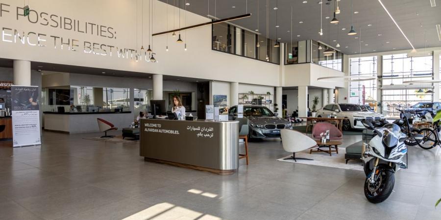 الفردان للسيارات تحتفل بمسيرة 30 عاماً من قيادة تميز BMW وMINI في قطر