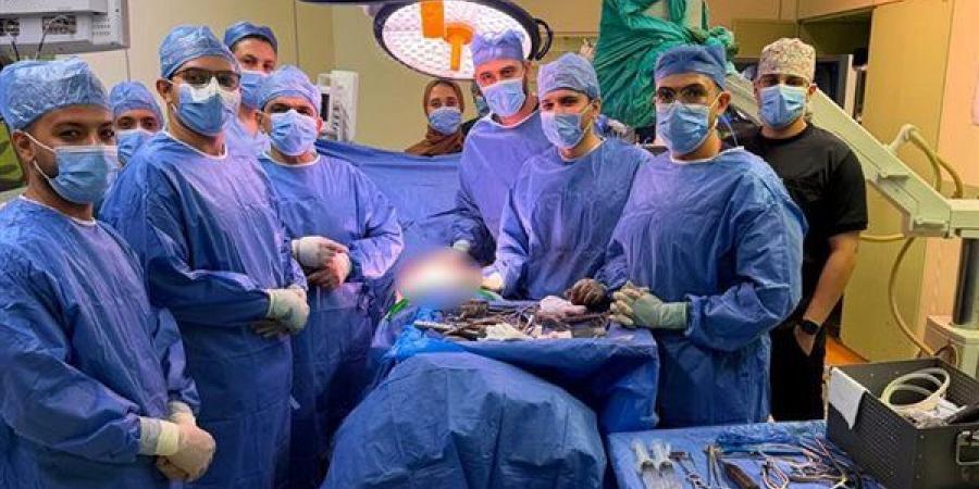 نجاح جراحة دقيقة لاستعدال عمود فقري لطفل بالمستشفي الجامعي بكفر الشيخ 