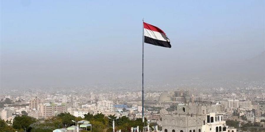 الدفاعات الجوية للجيش اليمني تتصدى لمسيرات تابعة لميليشيا الحوثي في المخا