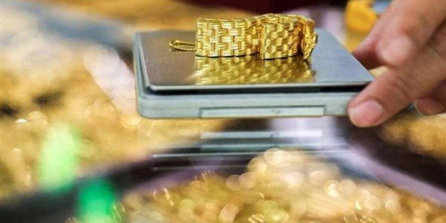 تراجع أسعار الذهب في الإمارات اليوم الخميس