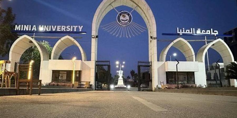 جامعة المنيا تتحول إلى خضراء، التوسع في الطاقة الشمسية وإعادة تدوير المخلفات
