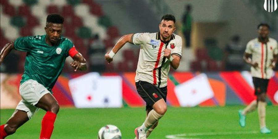 بمشاركة تريزيجيه، الرياض يتعادل مع الاتقاق 1/1 في الشوط الأول