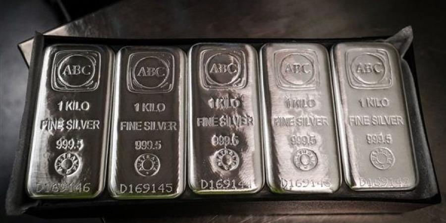 أسعار سبائك الفضة.. استقرار يترقبه المستثمرون اليوم الجمعة 14 أغسطس 2026