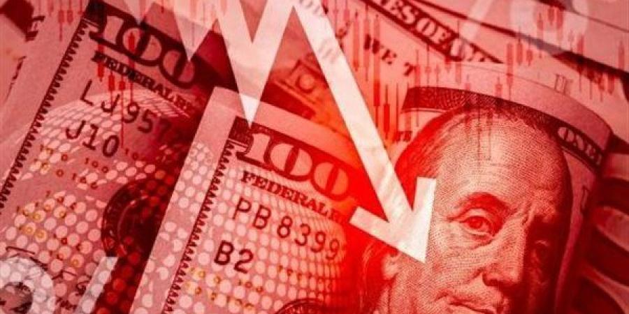 مؤشر الدولار يواصل الهبوط، يتراجع 0.3% ويسجل 99.67 نقطة