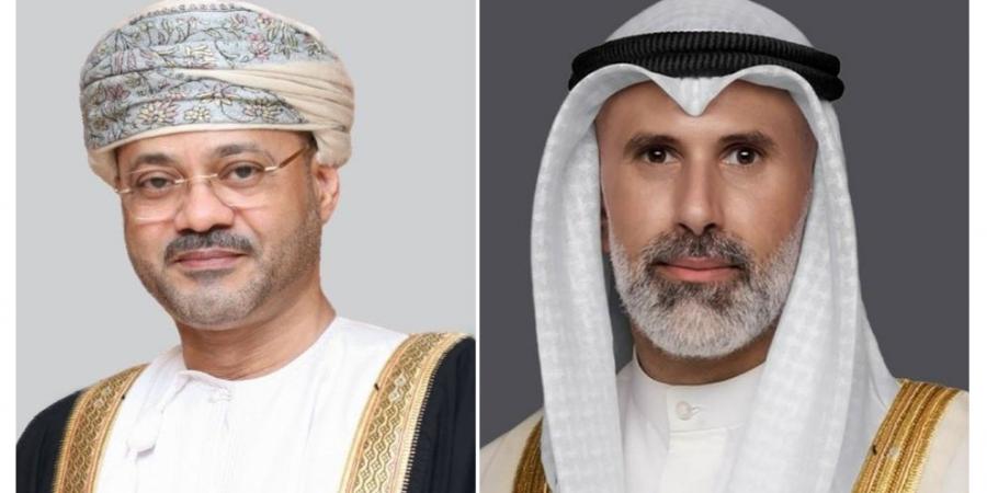وزيرا خارجية الكويت وعمان يبحثان جهود خفض التصعيد