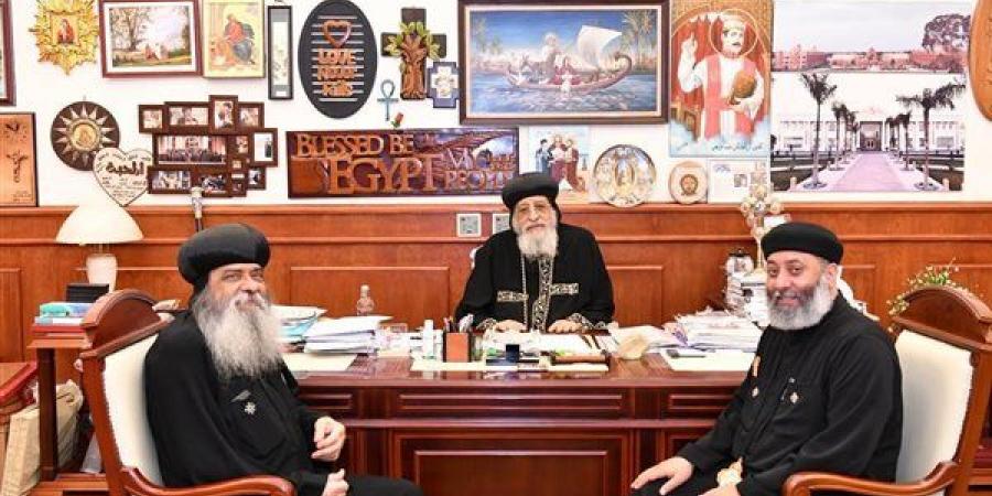 البابا تواضروس يتابع العمل الدعوي في إيبارشية اليونان