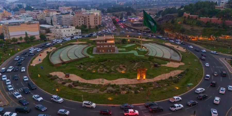 برعاية أمير عسير.. مشروعات وفرص استثمارية بملتقى القطاع البلدي الأول