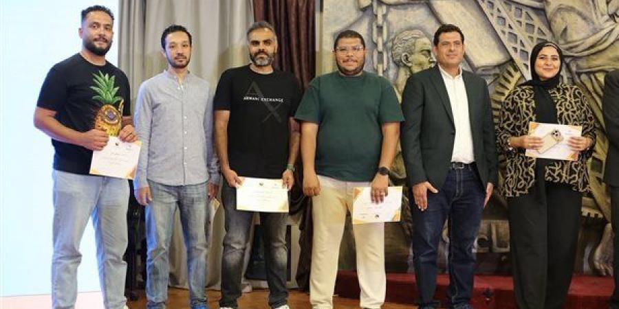 بينهم مصور فيتو، الصحفيين واتحاد المصورين العرب يكرمون رواد المهنة