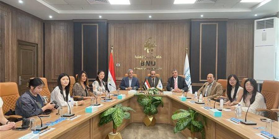 جامعة بنها الأهلية تختتم فعاليات المدرسة الصيفية لجامعة نانجينج للطب الصيني