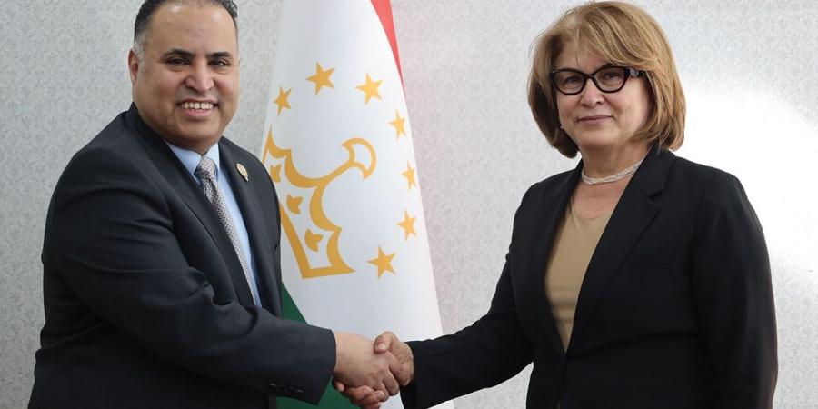 السفير العميري يبحث مع وزيرة ثقافة طاجيكستان التعاون الثقافي والحرفي