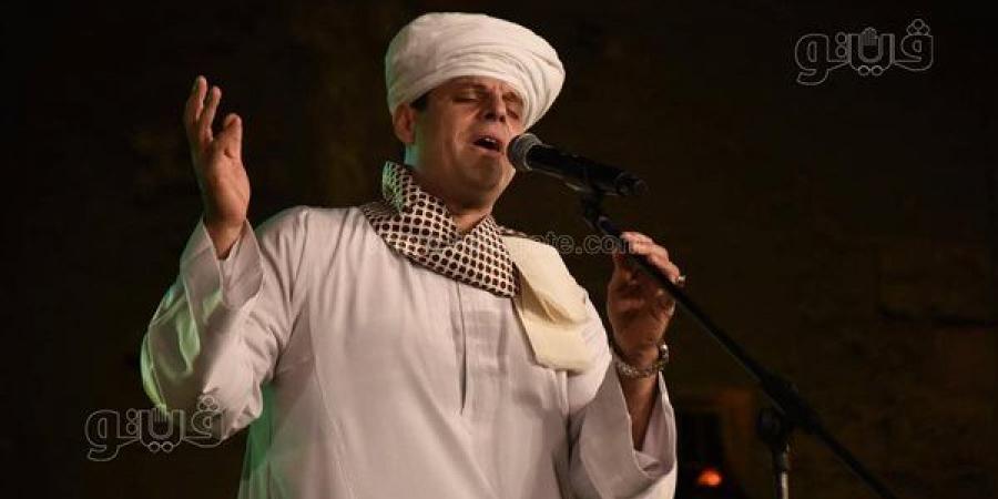 الشيخ محمود التهامي يفتتح حفله مهرجان القلعة بـ«فرط الحب» (فيديو وصور)