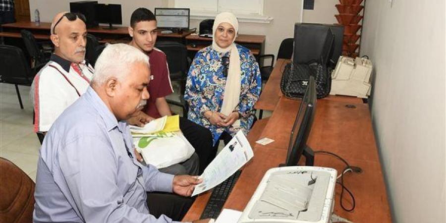 استمرار تسجيل طلبات تقليل الاغتراب لطلاب الثانوية والقبول وفقًا للقواعد والطاقة الاستيعابية
