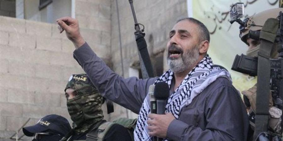 رفض خلع ملابسه والانحناء أمام جنود الاحتلال، قصة الشهيد أبو رعد أبو الشهيدين