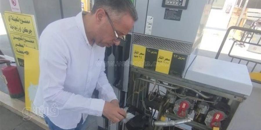 عقب شكاوى أصحاب السيارات، ضبط 82 ألف لتر بنزين «مغشوش» بببني سويف