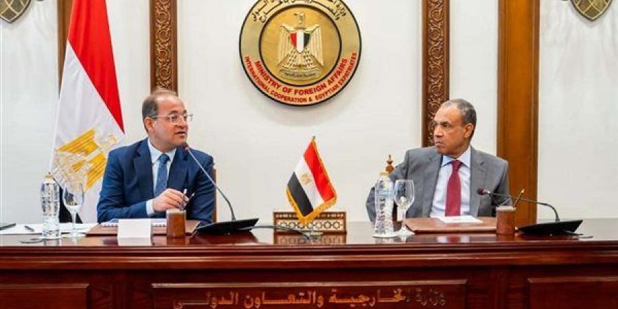 وزير المالية: الاقتصاد المصري بدأ يتحسن.. والقطاع الخاص يستحوذ على 60% من الاستثمارات