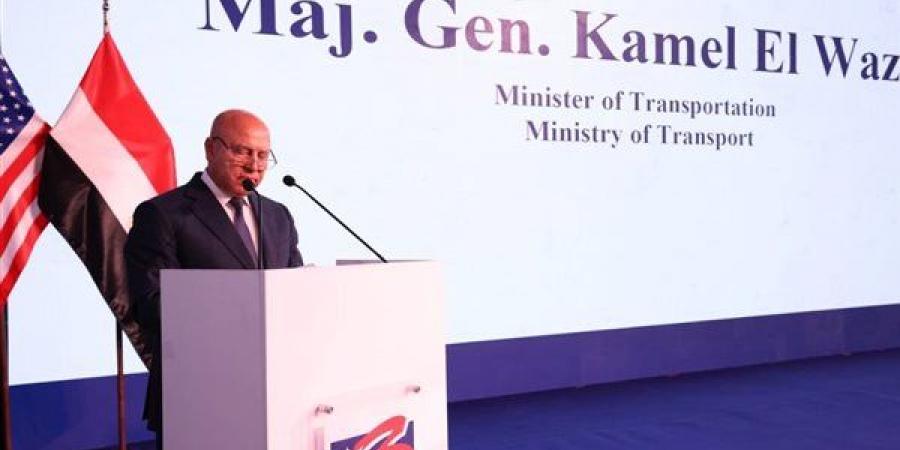 كامل الوزير: نستهدف تحويل الموانئ إلى مراكز لوجستية متكاملة