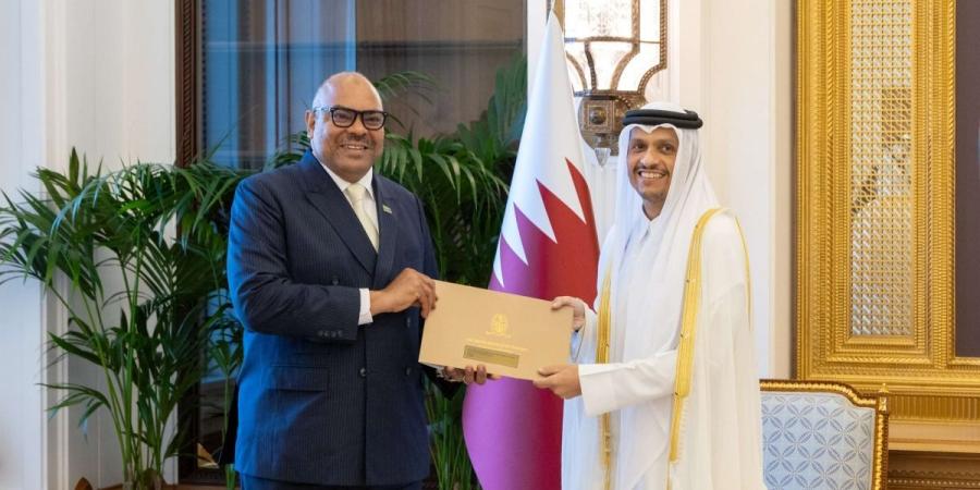  سمو الأمير يتلقى رسالة خطية من رئيسة جمهورية تنزانيا المتحدة