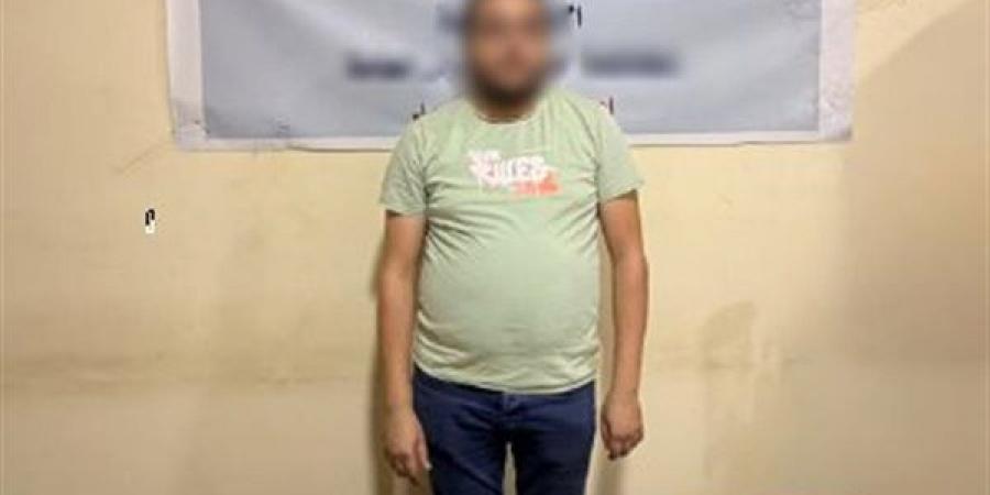 ضبط صاحب محل قطع غيار بالمنيا لممارسته نشاطًا غير مشروع في تداول العملات الرقمية
