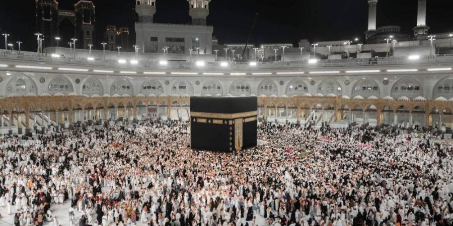 15.2 مليون معتمر في الربع الأول والداخل يتصدر