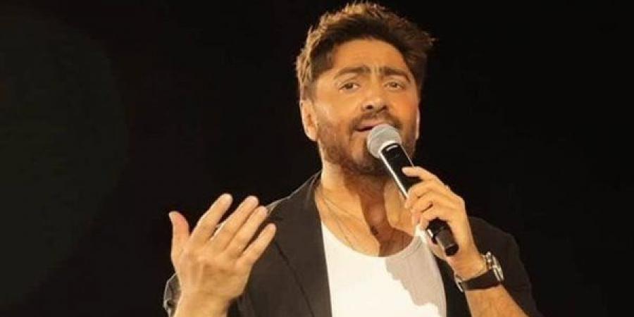 تامر حسني يجري البروفات الأخيرة لحفله ضمن فعاليات يلا ساحل الخميس المقبل