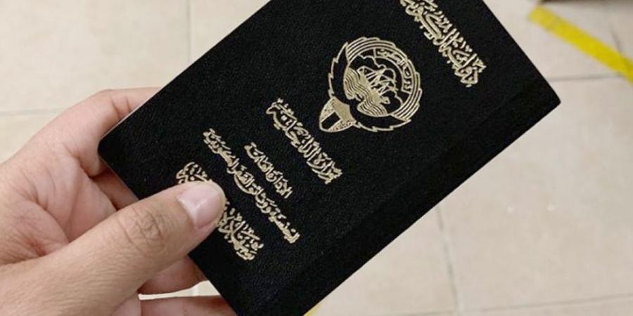 ‫«العدل»: آلية لتوقيع عقود الموظفين المسحوبة جنسياتهم‬