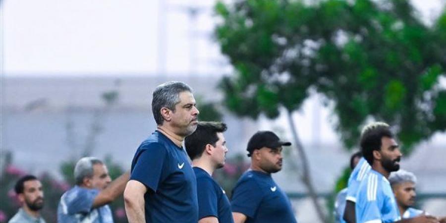 جلسة بالفيديو لمعتمد جمال مع لاعبي الزمالك قبل مواجهة البنك الأهلي