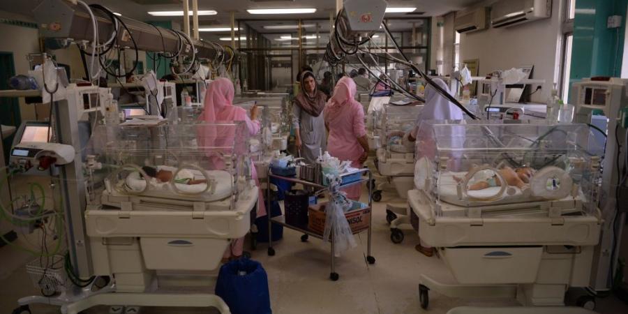 وفاة أكثر من 12 رضيعا جراء حريق بمستشفى في باكستان