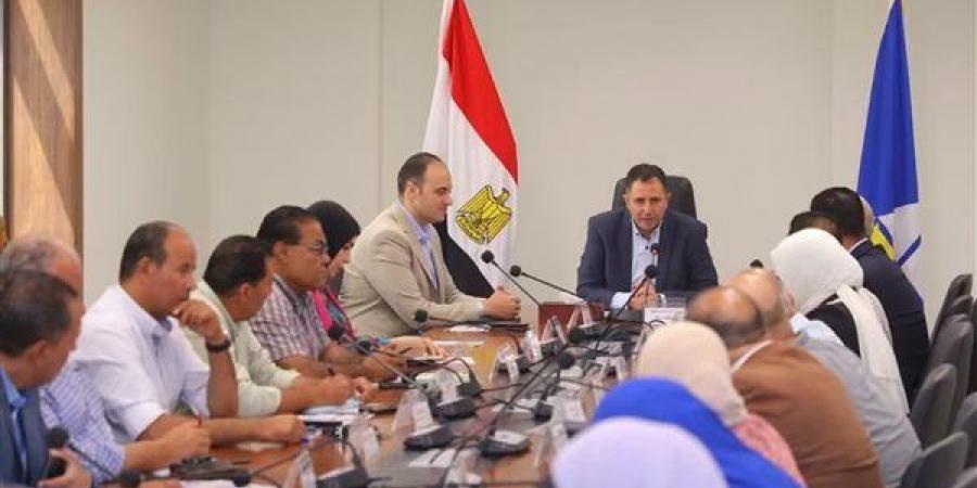 محافظ دمياط يدشن ورشة عمل حول السلامة أثناء الحفر بالقرب من خطوط الغاز